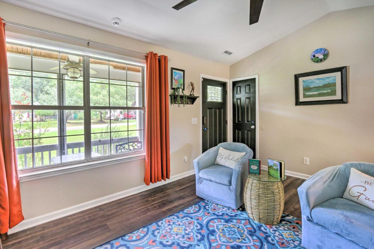 Peaceful Beaufort Home With Front Porch And Grill Exterior photo